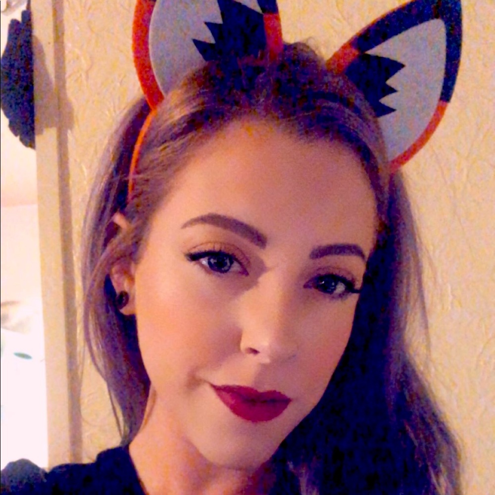 Meet your Posher, AshleyCat